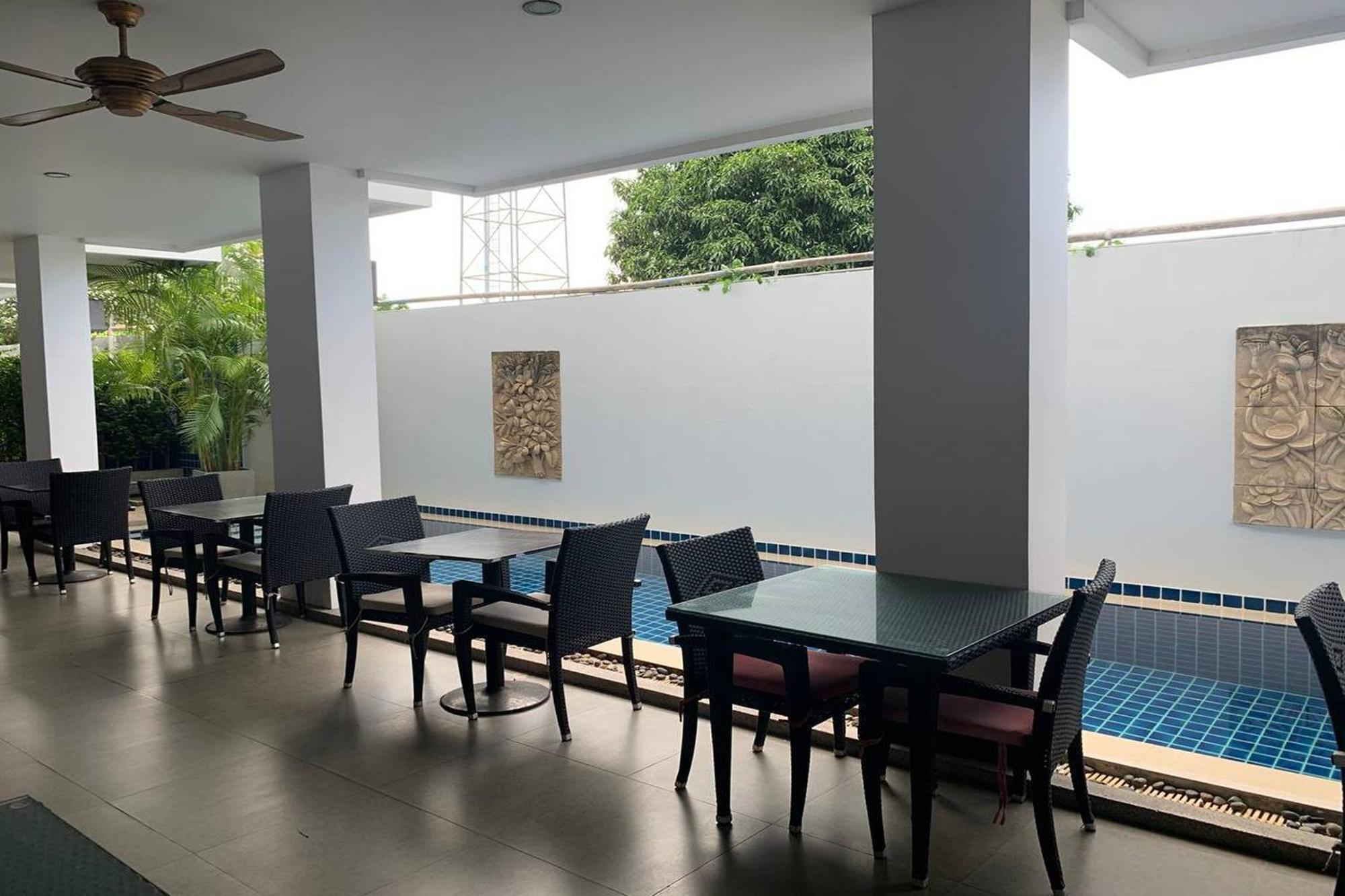 One World One Home Naiharn Hotel Rawai Exteriér fotografie