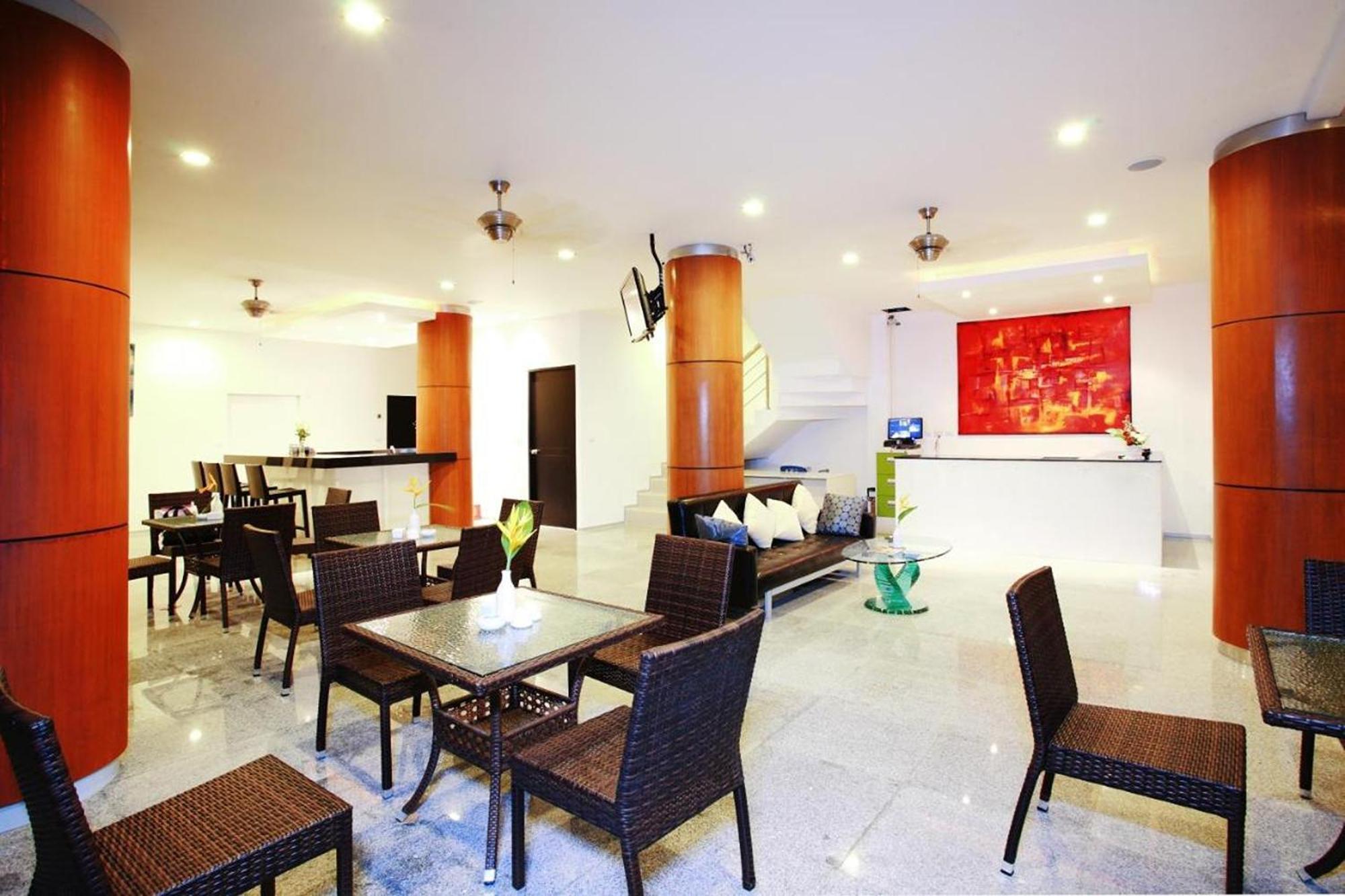 One World One Home Naiharn Hotel Rawai Exteriér fotografie