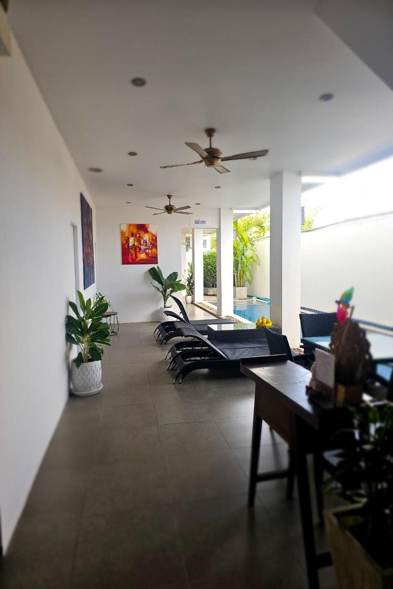 One World One Home Naiharn Hotel Rawai Exteriér fotografie